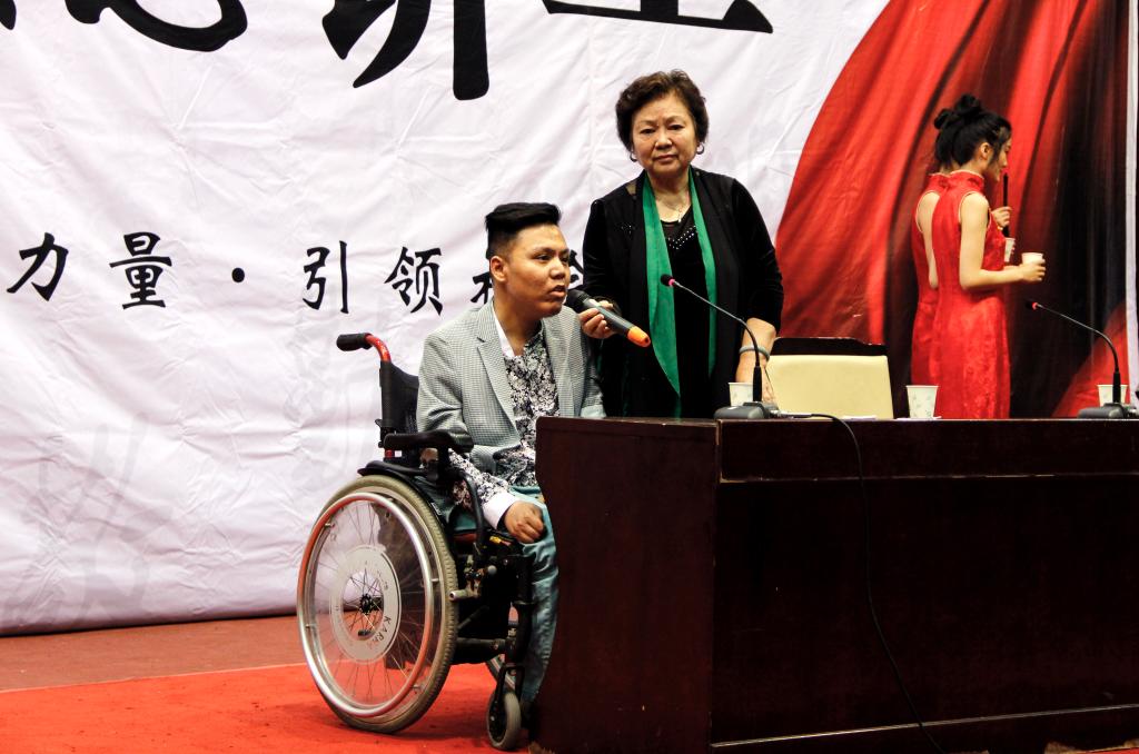 王海龙倾情演唱