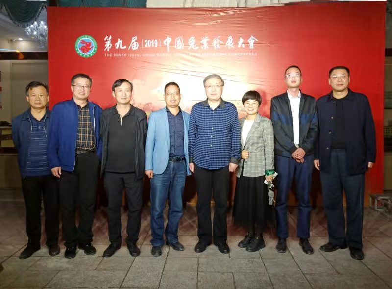 穆瑞杰接见威尼斯官网援疆毕业生优秀代表